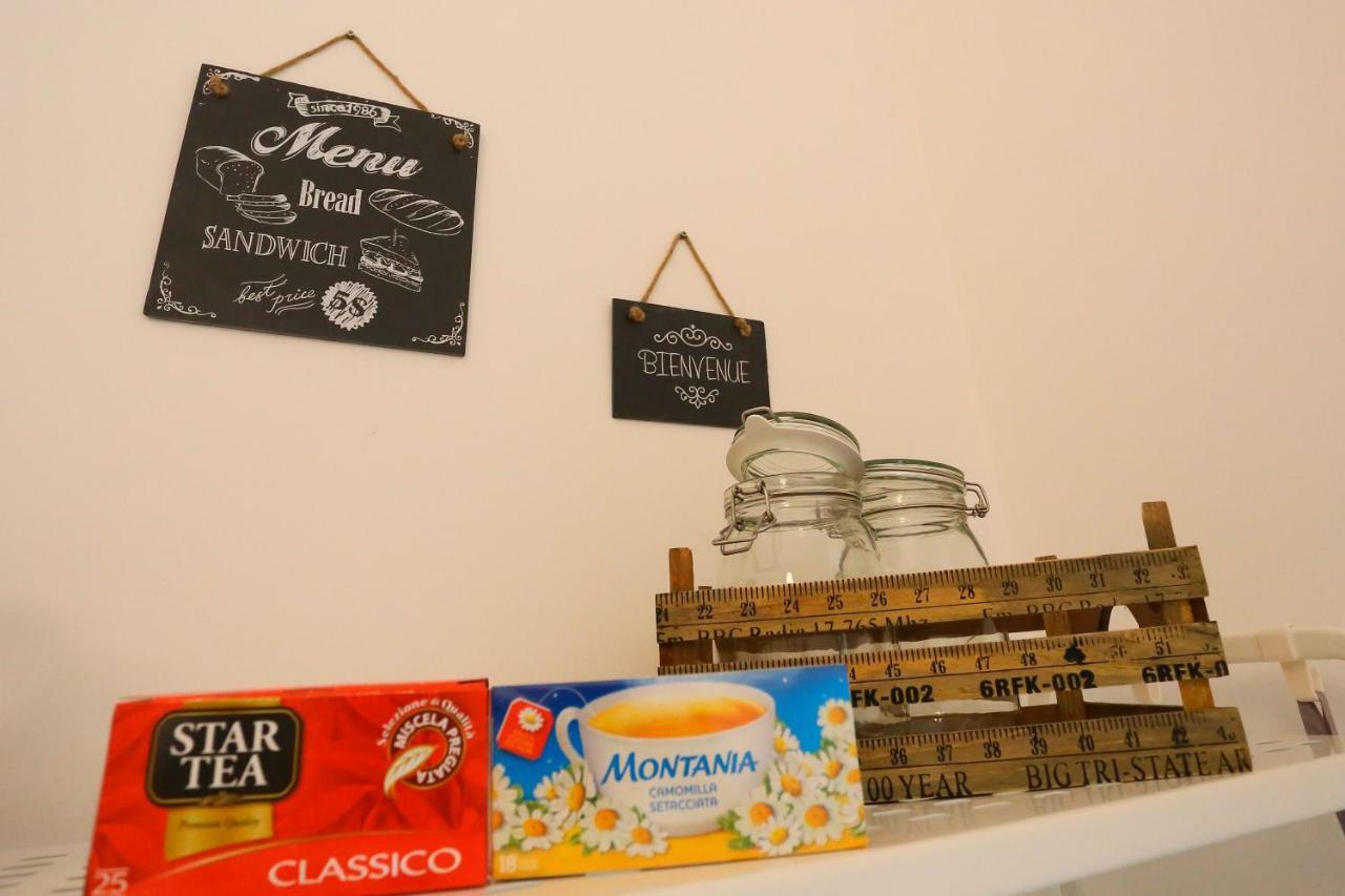 B&B Napoli A Festa Exterior photo